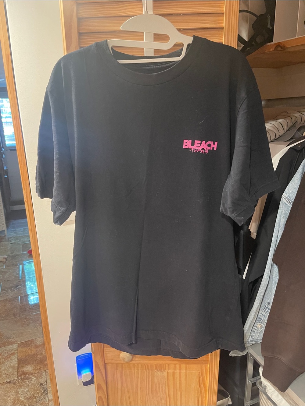 Uniqlo bleach t-shirt